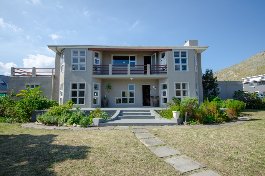 4 Bedroom Property for Sale in Pringle Bay Western Cape